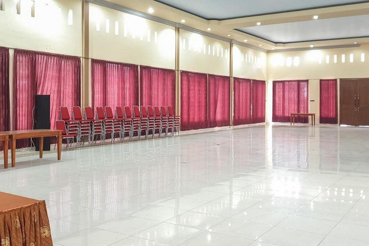 Hotel Bumi Bermi Permai Near Bermi Eco Park Mitra Reddoorz Probolinggo Exterior photo